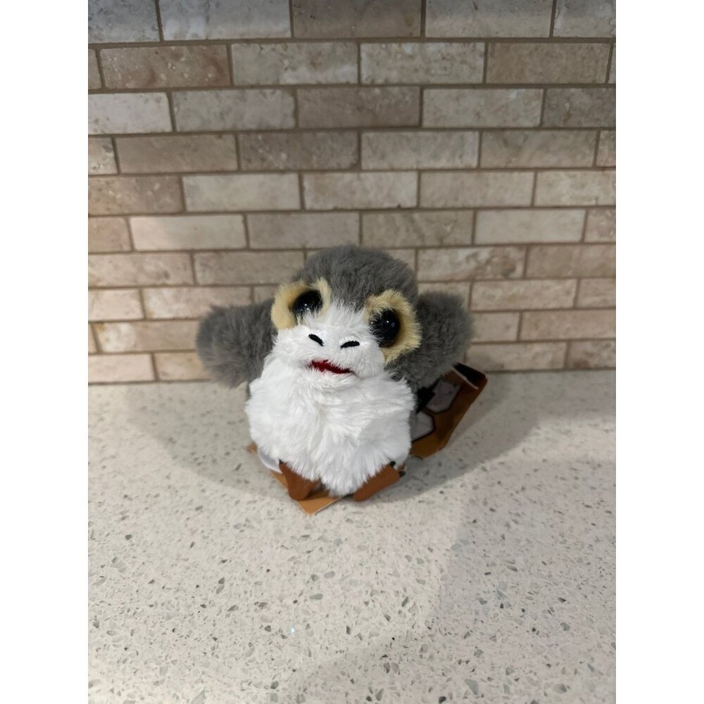 Disney Parks Star Wars Toddler Porg Talking Magnetic Shoulder Pal Plush Doll NEW